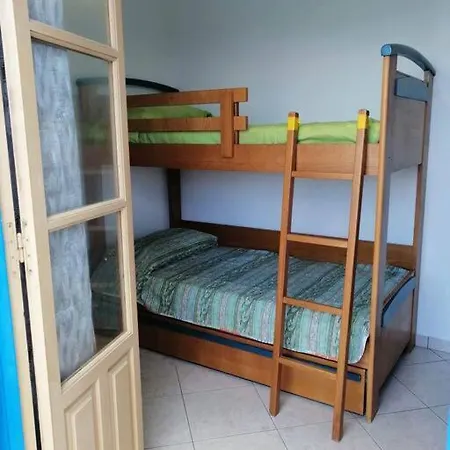 Dina's House * Лефкос-Карпату